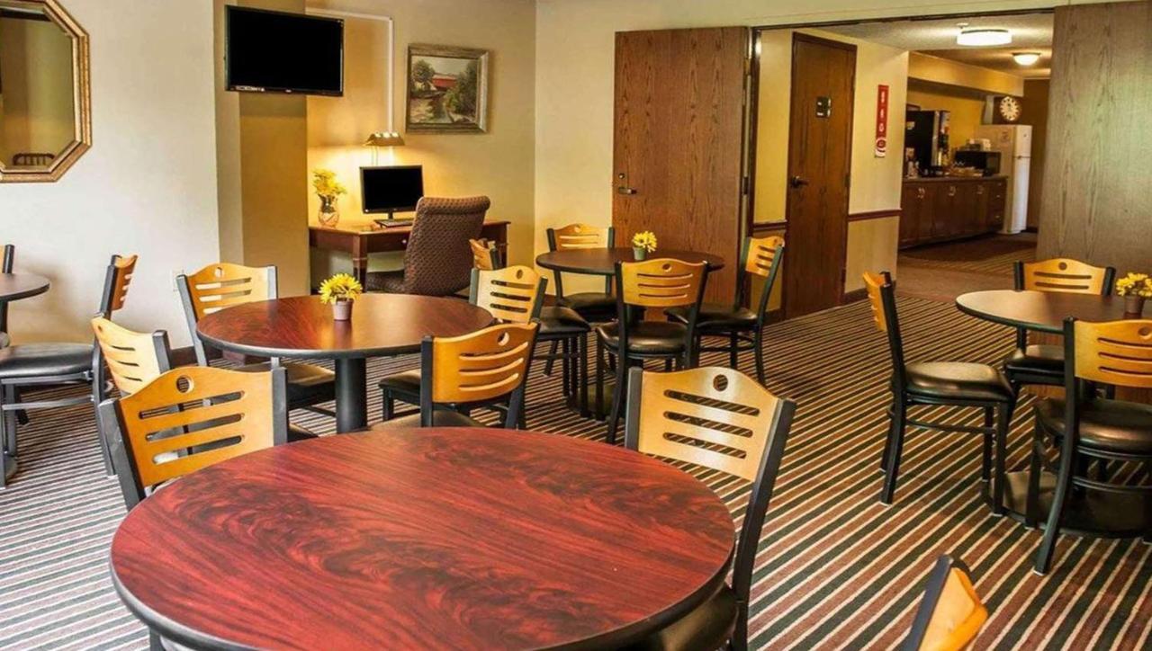 Royal Inn Rockville Екстер'єр фото